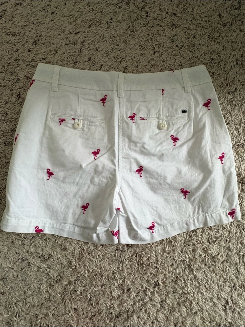 Crown & Ivy white shorts with pink flamingo print, size 4. - Picture 5 of 5